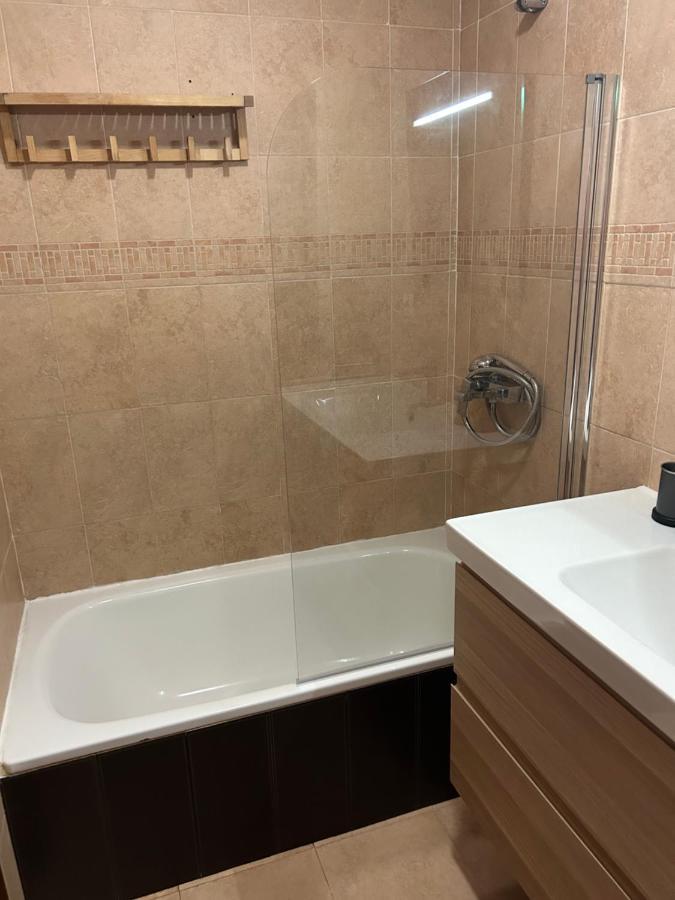 Apartamento Proximo Al Centro De 2 Dormitorios Con Piscina De Temporada Sevilla Exterior foto